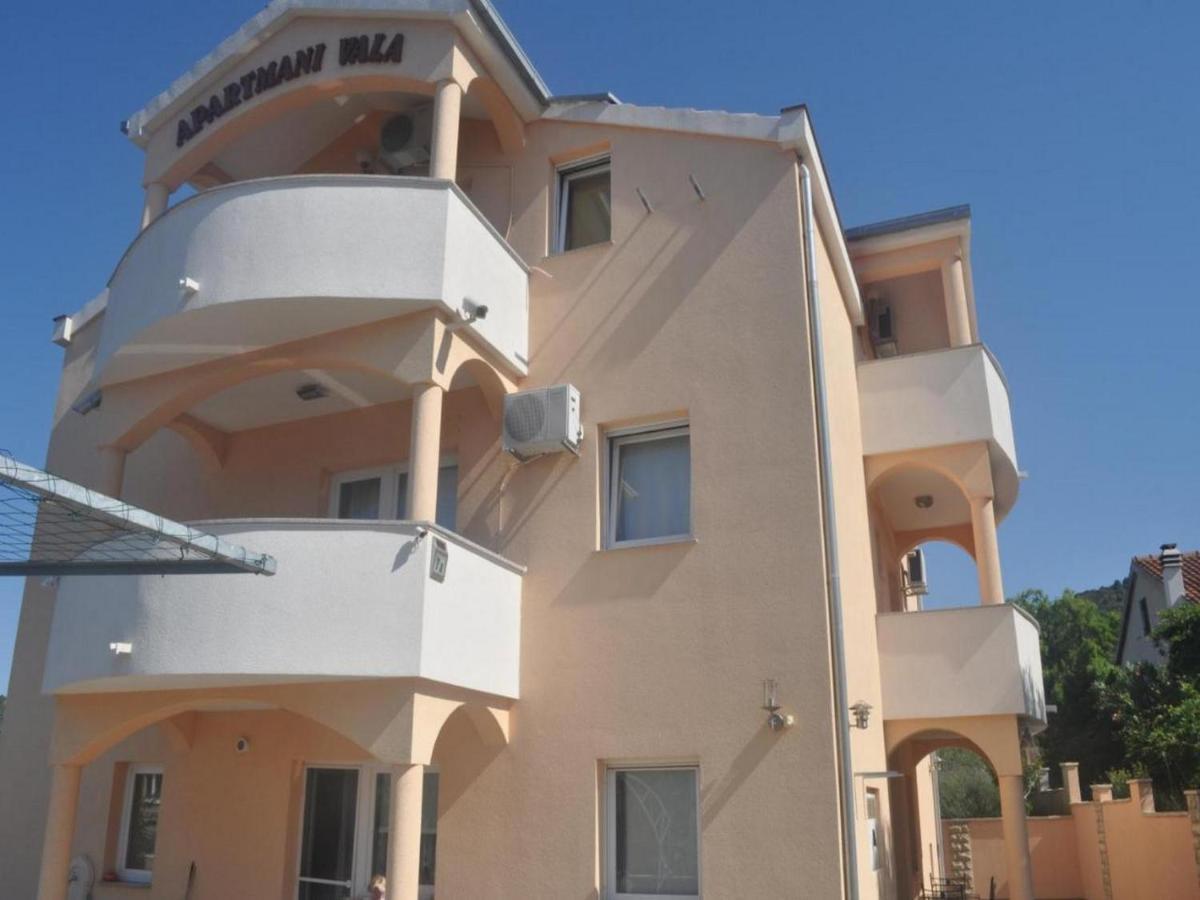 Apartments Vala Vinisce Exterior photo